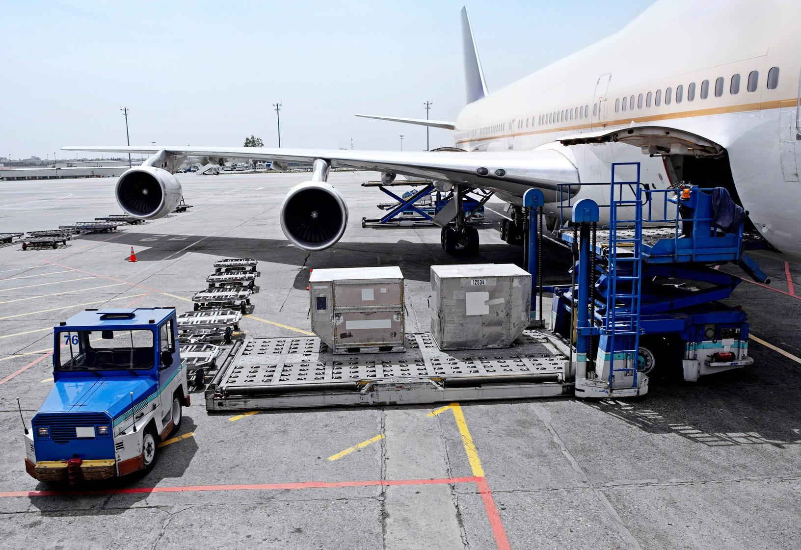 Air cargo loading operation