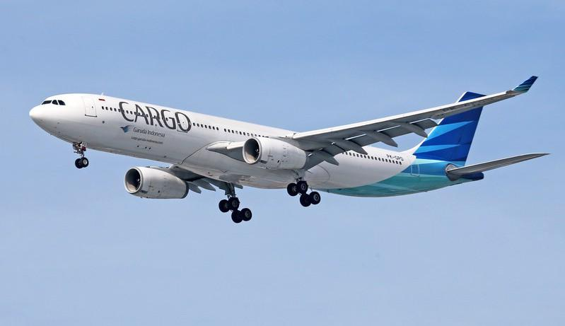 Cargo aircraft in flight